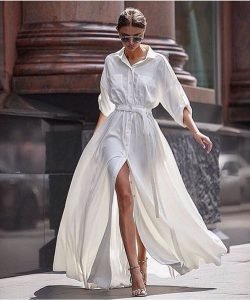 Beautiful Woman Walking on the street | The Sublime Woman