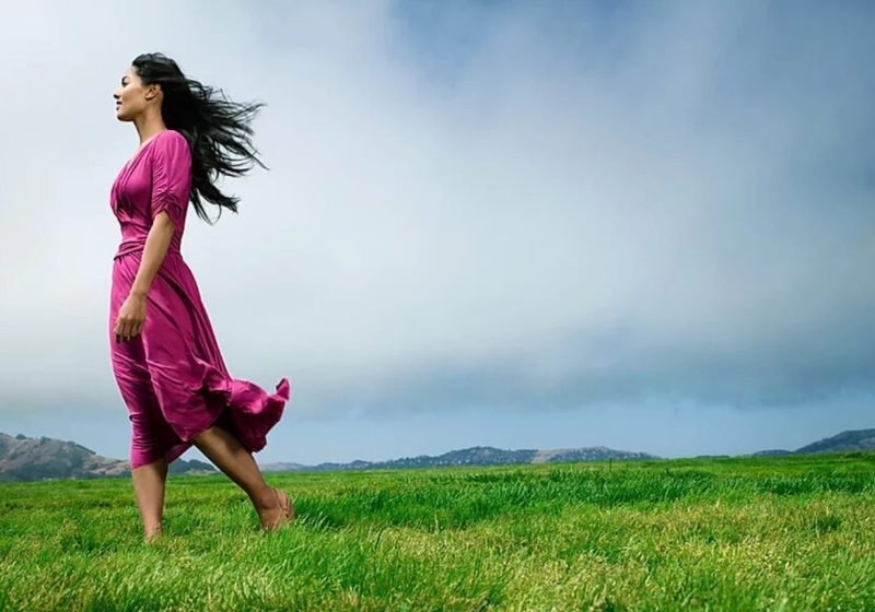 Feminine Walk How To Walk Like A Woman, beautiful young woman walks in a dress, walking properly in a feminine way | The Sublime Woman
