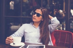 Classy chic woman how to look chic without money | The Sublime Woman
