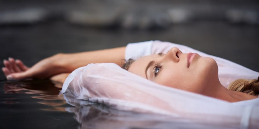 Practice: Magical Woman’s Practice of Relaxation, beautiful relaxing woman in water, feminine relaxation | The Sublime Woman