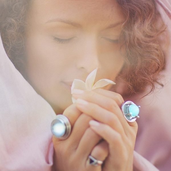 8 Powerful Ways To Recharge For A Woman, Ways To Recharge For Women, Rejuvenation for Women, Quick Energy For Woman, Sublime Woman