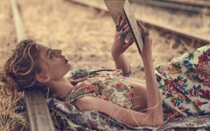 8 Ways To Keep Your Feminine Energy, Ways to Conserve Feminine Energy, How To Keep Energy For a Woman, The Sublime Woman