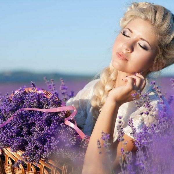 10 Stealers of Woman's Energy, Things That Takes Away Woma's Energy, The Sublime Woman
