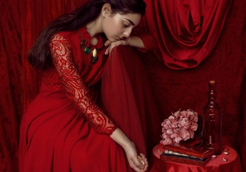 Woman's Practices on Tuesday, Tuesday Feminine Practices, Tuesday Mars Energy, Beautiful woman in red, The Sublime Woman