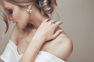 Monday Practice For Women, Beautiful Tender Woman, Pearls, White Clothes, Motherly, Feminine, The Sublime Woman
