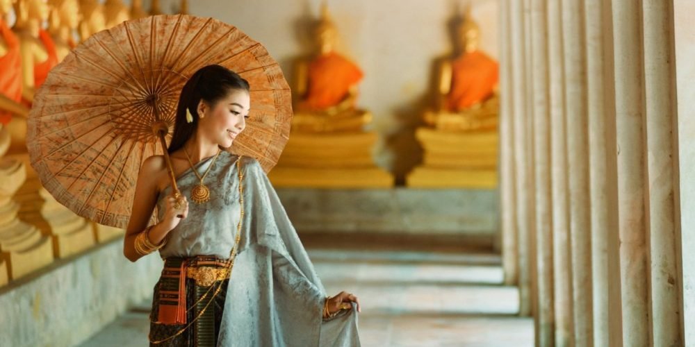 Why Femininity Is Attracticve Ancient Secrets from China, Chinese Secrets of Femininity, Feminine asian woman, Oriental beautiful femininity, The Sublime Woman