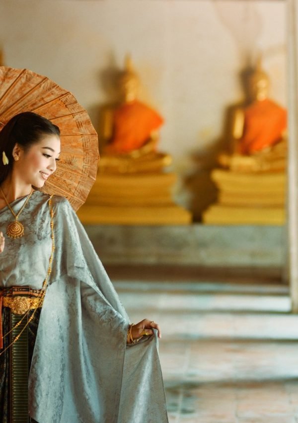 Why Femininity Is Attractive: Ancient Secrets